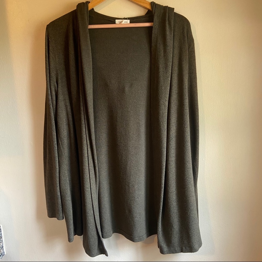 SILENCE + NOISE UO Hooded Cardigan- Green Size Med
